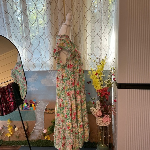 Entro Green and Pink Floral Midi Dress - Picture 4 of 4